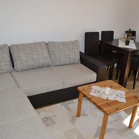 Guest House Morski Val Бар Екстериор снимка