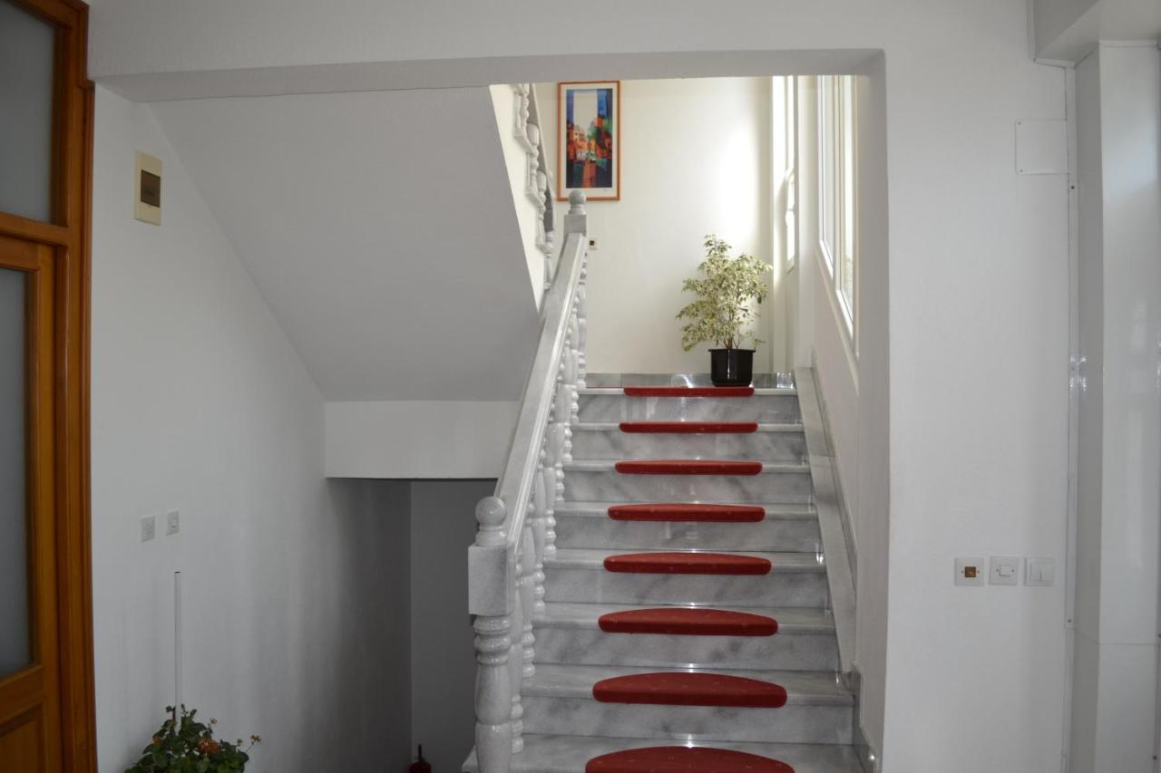 Guest House Morski Val Бар Екстериор снимка